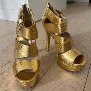 Michael Kors Gold Pump Sandals 7M